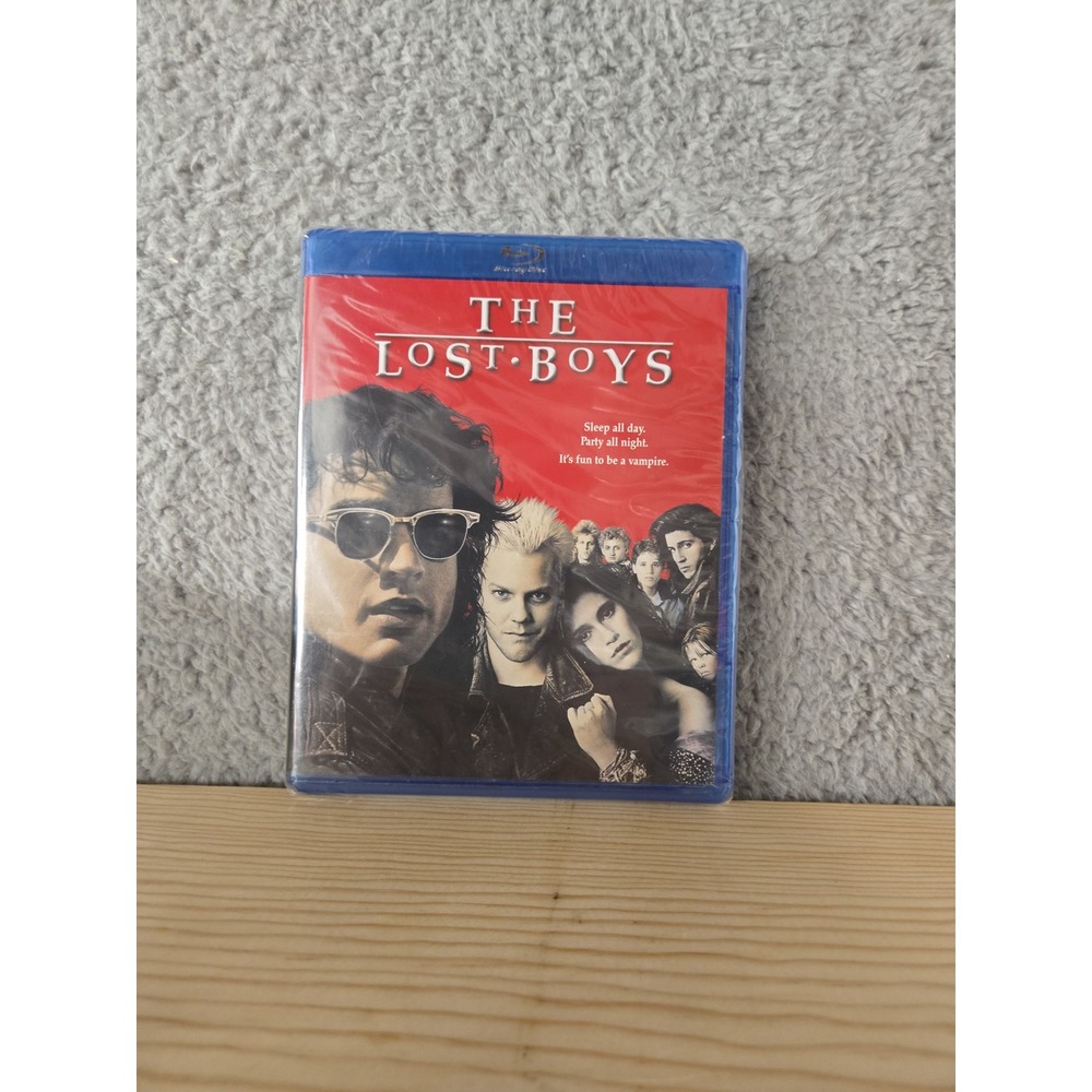 The Lost Boys Blu-ray NEW Sealed Vampire Cult Classic 80s Horror Movie